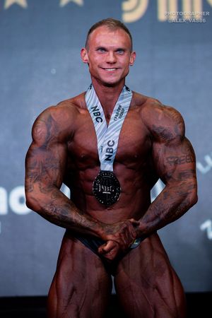 СLASSIC PHYSIQUE +178